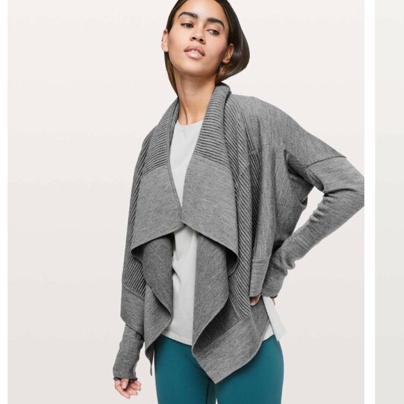 LULULEMON Sit In Lotus Wrap II Gray Open Front Merino Wool Cardigan size 4 - Picture 2 of 9